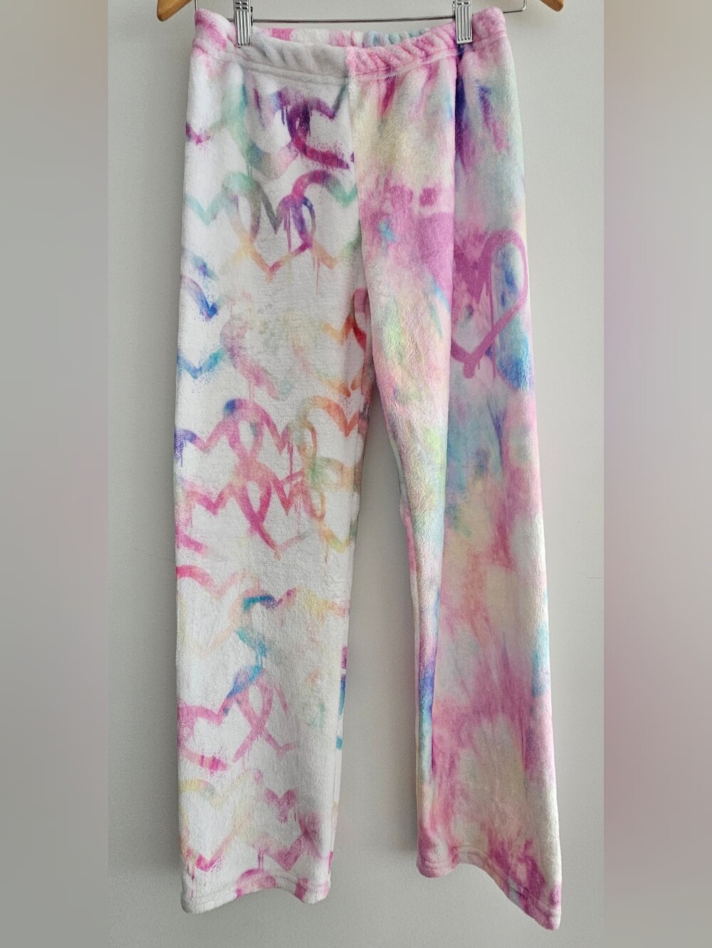 Penelope Wildberry Girls' Multicolor Heart Print Plush Lounge Pants Size YL NWT